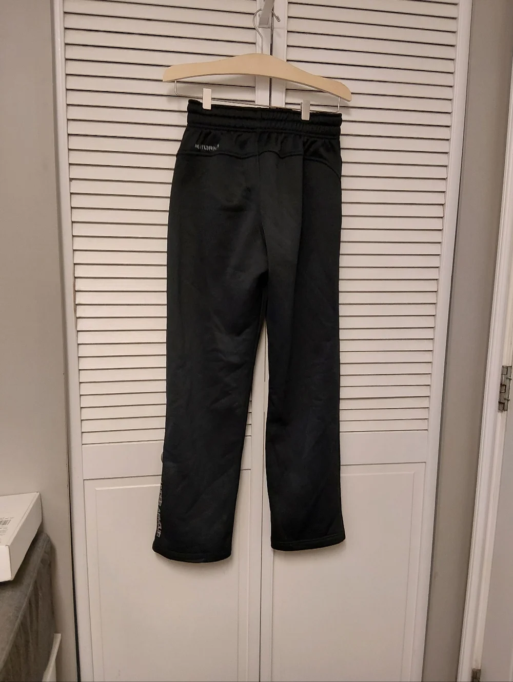 Under Armour Thermal Storm Black Athletic Track Pants - Picture 5 of 7